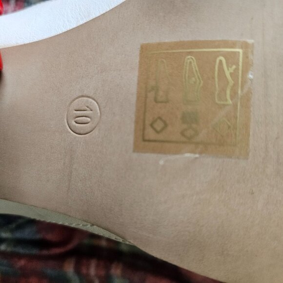 Beast Fashion "Sunny" Woman Bootie Size 10 Western Cut Out Pointed Toes Slip On - Picture 5 of 9